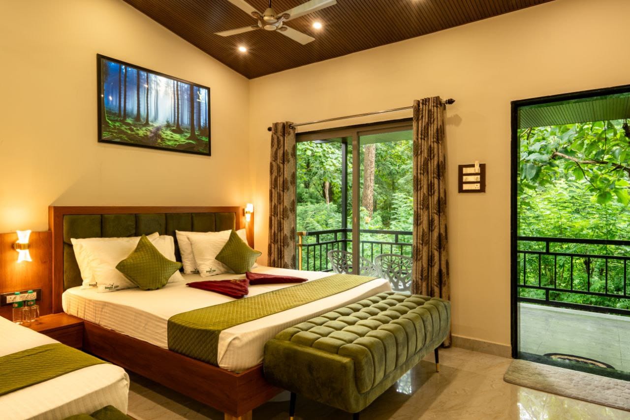 Couple Room Jungle View